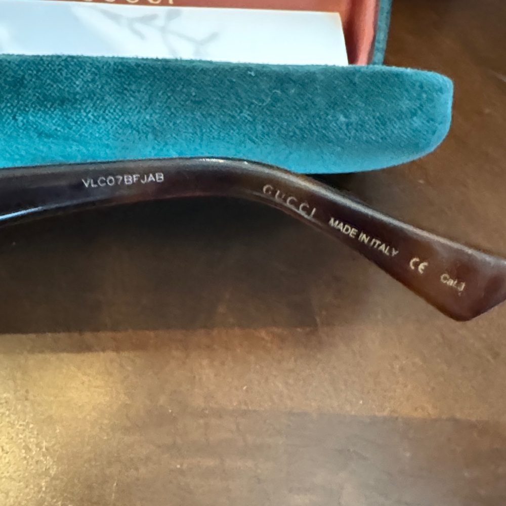 Gucci Tortoise Shell Sunglasses - Picture 3 of 7